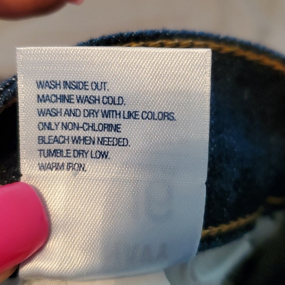 NWOT Old Navy Boot Cut Dark Wash Jeans- Size 16 - Picture 9 of 9